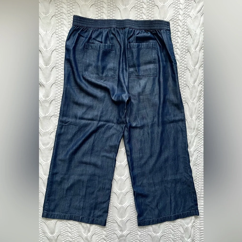 Rafaella Comfort Studio Wide Leg Cropped Lyocell Pants Size 10 Blue Denim - Picture 2 of 6